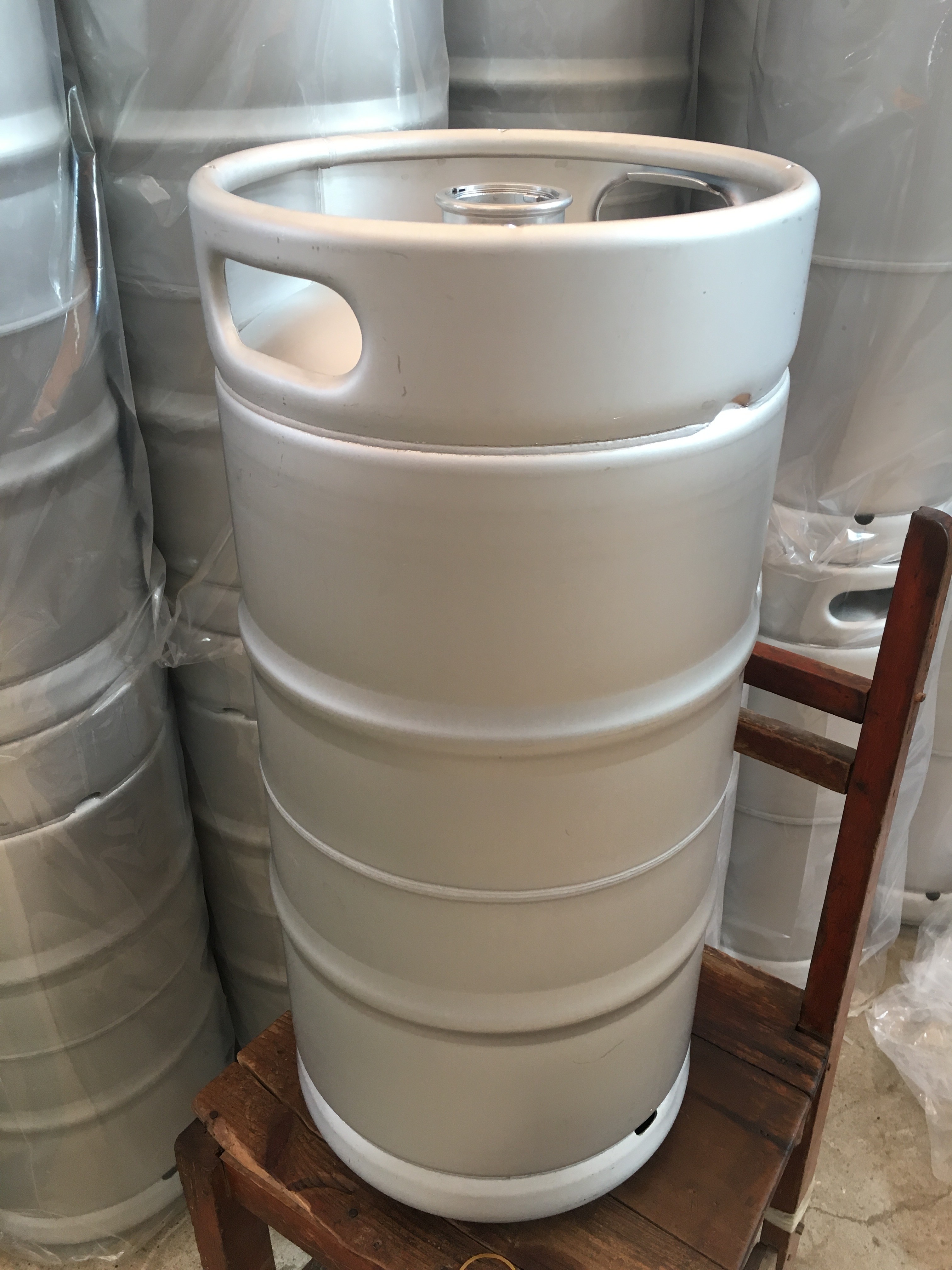 30L US beer barrel keg , stackable , cooling with beer chiller, keg with polished surface