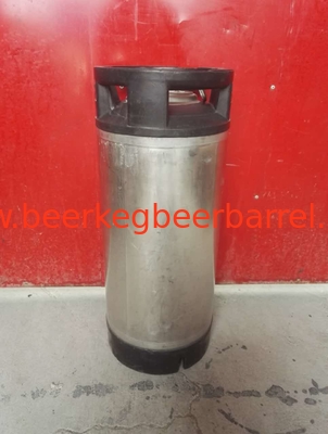 Used conditions 5gallon  ball lock keg with rubber handle